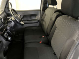 愛車の室内を抗菌・抗ウイルス・防臭パック【チタニア:車内にコーティングし抗菌、抗ウイルス効果を発揮しながら悪臭を付きにくく残りにくくします。】も取り扱いしています。