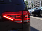 LEDテールランプを装備。シャープな光がリアビューを美しく演出します。