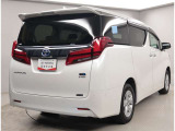 自社工房で輝くボディーと、綺麗で清潔な室内の車に生まれ変わります【ピカット一平】☆もちろん当社の技術スタッフの手により、点検整備が行われます。ぜひ、お客様の目でお確かめください。