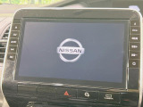 【純正10型ナビ】人気の純正ナビを装備。オーディオ機能も充実しており、Bluetooth接続すればお持ちのスマホやMP3プレイヤーの音楽を再生可能!毎日の運転がさらに楽しくなります!!