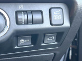 【パワーバックドア】スマートキーや運転席のボタンを押すだけでリアゲートが自動で開閉します!荷物を持っている時や、高い位置にあるバックドアを閉める際に便利な機能です♪