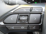 ブルートゥースに接続すれば、スマホに入れている音楽が聞けたり運転中に電話がかかってきてしまった場合もハンドルから電話を取ることができます!