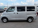 お客様が安心して中古車を購入できるよう、中古車の価格や品質の適正な情報を提供し、近年問題となっております修復暦の偽り・メーター改ざん車の排除に努めています。