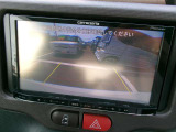 バックカメラ付きで駐車も楽々!