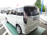 雪道ラクラク4WD☆全方位モニター付き9インチナビ☆助手席パワスラ☆ETC☆マット☆バイザー☆当社デモカー☆すぐ乗れます☆