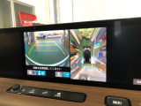 【マルチビューカメラシステム】クルマを上空から見下ろしたような映像が表示されます!さらに駐車がしやすくなります♪