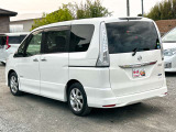 当店では軽自動車から普通車まで幅広くオールメーカーの車種・色・グレードを豊富に揃えております。