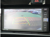 お車選びをお楽しみ頂けるよう、在庫車の展示スペースを十分に確保しております。