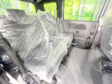 高品質なオリジナルフロアマットもオプションにてご用意しております。お好きなデザインやカラーをお車に合わせて選んでいただくことができます♪