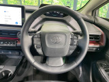 【純正革巻きステアリング】上質な革を使用することで、手にしっかり馴染みとても運転しやすいハンドルです♪