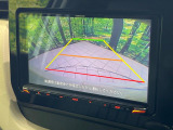 【バックカメラ】駐車時に後方がリアルタイム映像で確認できます。大型商業施設や立体駐車場での駐車時や、夜間のバック時に大活躍!運転スキルに関わらず、今や必須となった装備のひとつです!