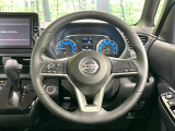 【純正革巻きステアリング】上質な革を使用することで、手にしっかり馴染みとても運転しやすいハンドルです♪