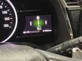 視認性に優れたメーターを採用しており、走行中でも車速や情報が分かりやすく表示されます。運転時の視線移動をむりのない範囲に抑え、快適で安心感のあるドライブをサポートします。