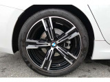 【BMWアロイホイル】軽量かつ強度に拘ったアロイホイル。走行性能ポテンシャルを引き出す設計。