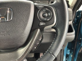 クルーズコントロールを装備しています。高速道路などで一定の速度で走ってくれるので運転が楽ですよ!速度を設定できますので、スピードの出しすぎにも注意できます。