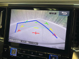 【バックカメラ】駐車時に後方がリアルタイム映像で確認できます。大型商業施設や立体駐車場での駐車時や、夜間のバック時に大活躍!運転スキルに関わらず、今や必須となった装備のひとつです!
