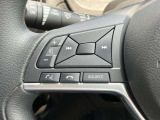 ステアリングスイッチ搭載!ハンドルひとつで手を離さなくても運転中視線をそらさなくても操作が出来て便利です