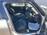 運転席は視界も良く、楽しく運転できます。