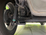 お車を安心してお乗りいただく為には、足回りの定期点検が欠かせません。サービスサポート(有償保証)では無料点検もご提供しており、安心のカーライフをお過ごしいただけるサポート体制が整っています。