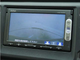◆バックカメラ◆リバースにするだけで映ります、後方の安全確認や、狭い駐車場での車庫入れ、雨の日や夜間など視界の悪い時に便利です!安全にバックする為には欠かせない装備です。
