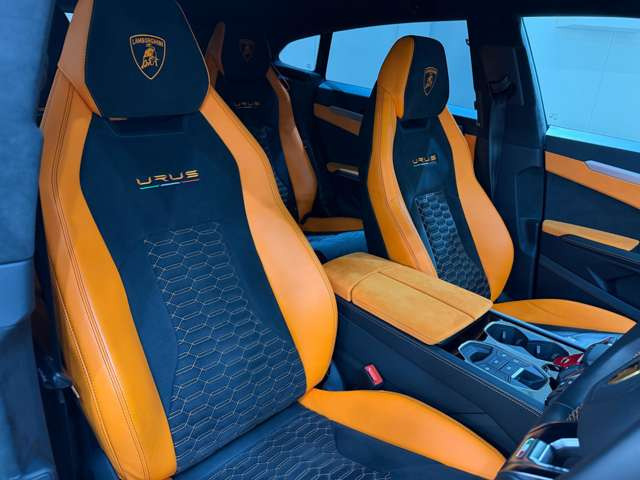 ランボルギーニ ウルス 4.0 4WD の中古車詳細 (19,000km, Bianco
