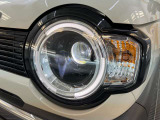 暗闇でも前方をくっきりと照らしてくれるライトです。夜の運転でも安心ですね。