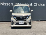 精悍なフロントマスクにLEDヘッドランプで武装しております。