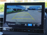 【バックカメラ】駐車が苦手な方でも安心してお乗りいただけます。リバース連動で画面が切り替わるのでとっても便利です。
