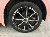 ご納車までの期間ですが、県内のお客様は1,2週間、県外のお客様は2,3週間ほどでご納車が可能となります。但し、お支払いや書類の状況によっては多少の前後もありますので、その際には何卒ご了承下さい。