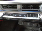 オートエアコンで車内はいつでも快適です♪