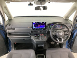【前方視界】開放的な前方視界!運転がしやすく疲れにくいです♪窓が大きく、見通しがとっても良いおクルマですよ♪