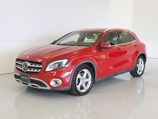 GLAクラス GLA220 4マチック 4WD レーダーセーフティパッケージ