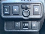 ソナーや車線逸脱警報のON・OFF切り替えスイッチ類