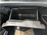 グローブボックスの収納もバッチリ