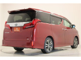 低価格で良質なお車を全社総台3,000在庫からお選びいただけます。営業時間 10:00〜19:00