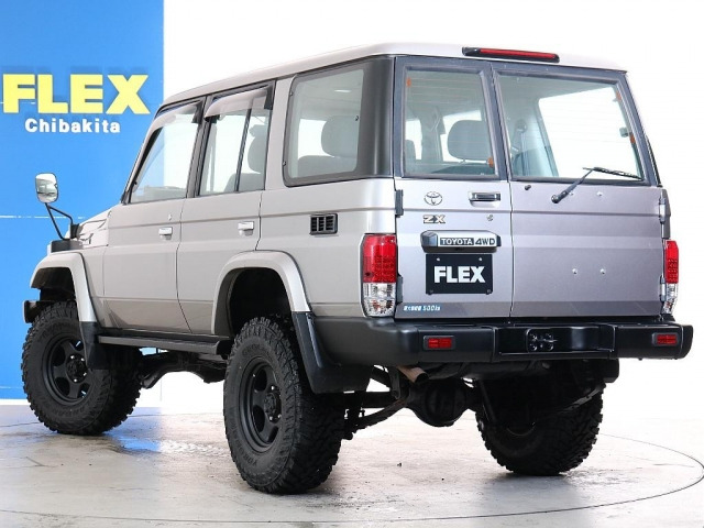 トヨタ ランドクルーザー70 4.2 ZX ディーゼル 4WD の中古車詳細