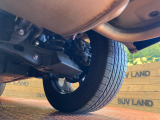 お車を安心してお乗りいただく為には、足回りの定期点検が欠かせません。サービスサポート(有償保証)では無料点検もご提供しており、安心のカーライフをお過ごしいただけるサポート体制が整っています。