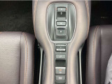 最新の電子制御パーキングブレーキ装備!ブレーキホールド機能も装備していますので渋滞時の疲れが軽減されますよ!