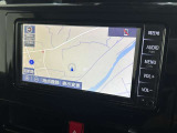 純正ナビを装備。タッチパネル式で使いやすく、お出かけもラクラクです。