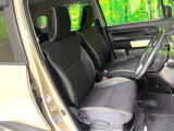 運転席シート廻りは使用感も少なく、良好な状態となっています。丁寧に使われていたことがよくわかりますね。