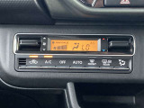 オートエアコンは温度を設定するだけで、自動で風量などを設定してくれます。運転しながら操作も必要ないので、安全性も向上します。