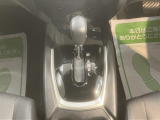 店内では季節で変わるダイハツオリジナルの美味しいスイーツとドリンクでおもてなしいたします。