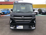 「フロントマスク」です。車の印象を決めるのは【顔】。この車の顔つきは、きっとあなたにピッタリ!?