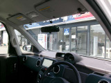 運転席の足元広々としているので運転しやすいです!