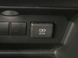 充電用USBジャックを装備しています。