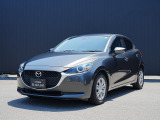 世界統一名称の『MAZDA2』となったコンパクト。「Be a Driver」のスローガンのもと、最適なドライビングポジションを提供できる室内空間と思い通りの走行性能を持った、クラスを超えたお車です!