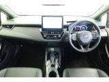 【まるまるクリーニング】内装工程では、中古車を気持ちよくお乗りいただけるよう清掃しております。シートの洗浄はもちろん、ニオイの元となるフロアカーペットまで洗浄・消臭を実施。