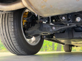 お車を安心してお乗りいただく為には、足回りの定期点検が欠かせません。サービスサポート(有償保証)では無料点検もご提供しており、安心のカーライフをお過ごしいただけるサポート体制が整っています。