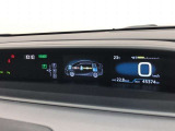 大型メーターで視界も良好な運転席廻りです。運転時の視線移動が少なくて済むので、安全性にも一役かってくれます。