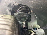 お車を安心してお乗りいただく為には、足回りの定期点検が欠かせません。サービスサポート(有償保証)では無料点検もご提供しており、安心のカーライフをお過ごしいただけるサポート体制が整っています。